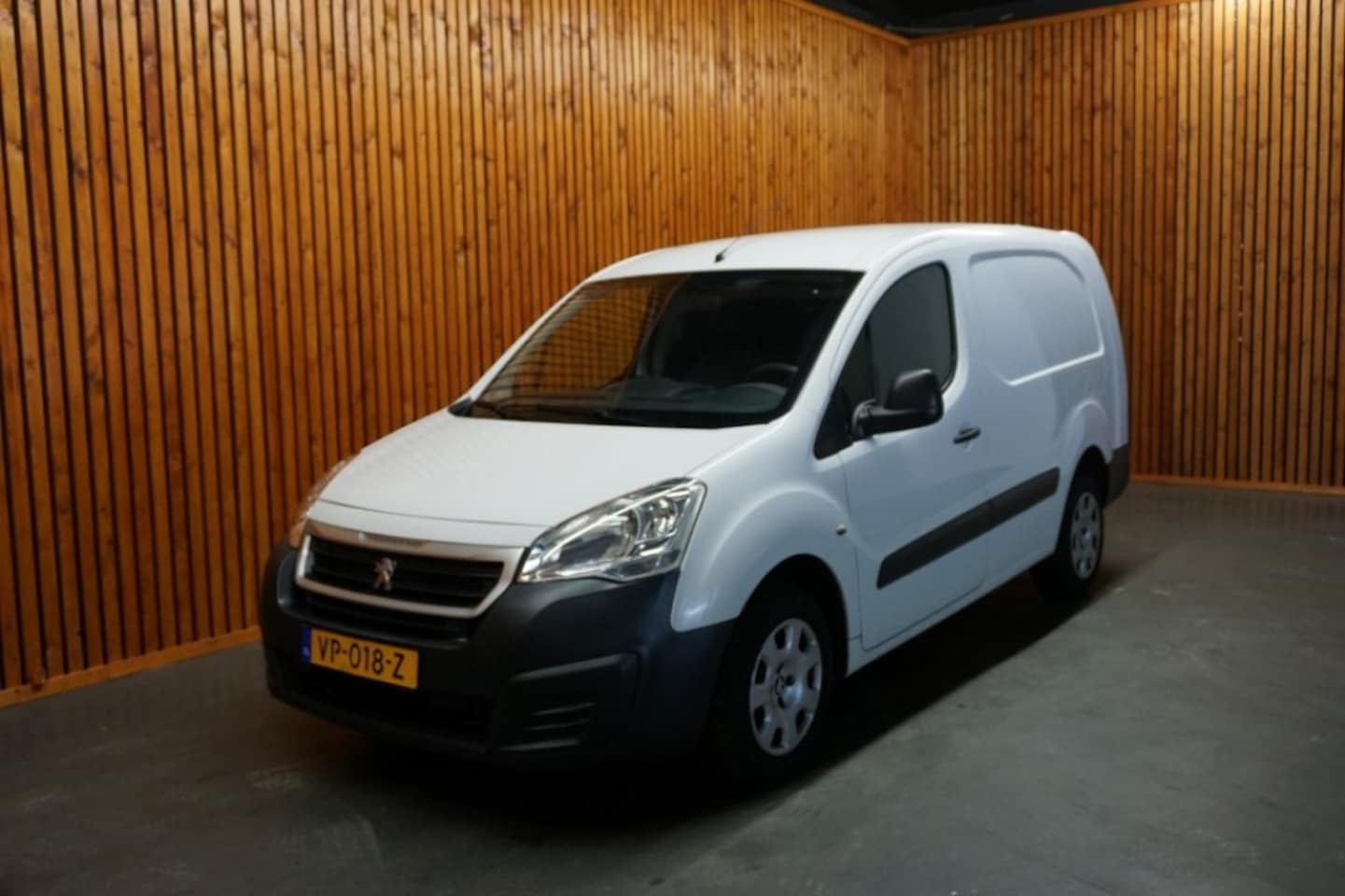 Peugeot Partner - 1.6 HDI L2 XR/ AUDIO/ AIRCO - AutoWereld.nl