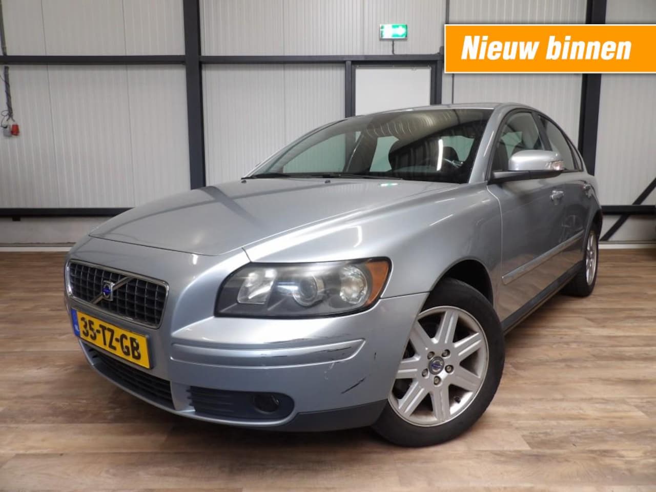 Volvo S40 - 1.8 business - airco - trekhaak - nette staat! - AutoWereld.nl