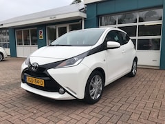 Toyota Aygo - 1, 0 vvti X-play