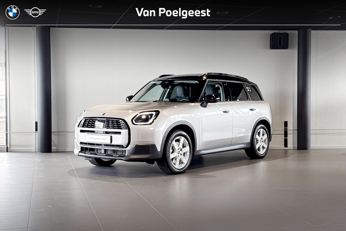 MINI Countryman - 1.5 C Classic M Plus | Glazen Panoramadak | Head-up Display | Stoelverwarming | Trekhaak | - AutoWereld.nl