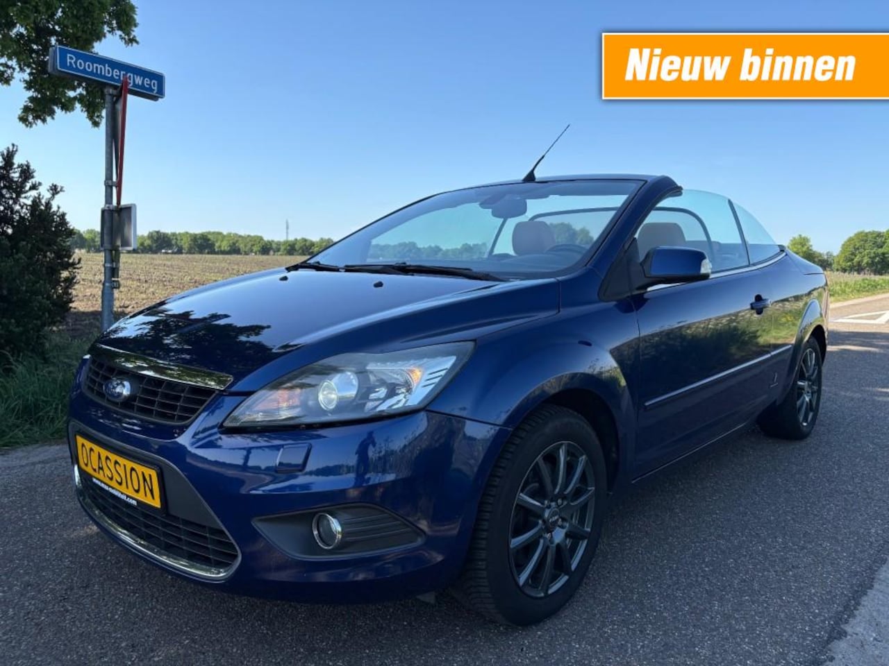 Ford Focus - 2.0 TITANIUM / CABRIO / BOMVOL / KEYLESS / LEER - AutoWereld.nl