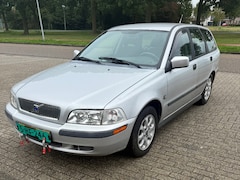 Volvo V40 - 1.8 Europa