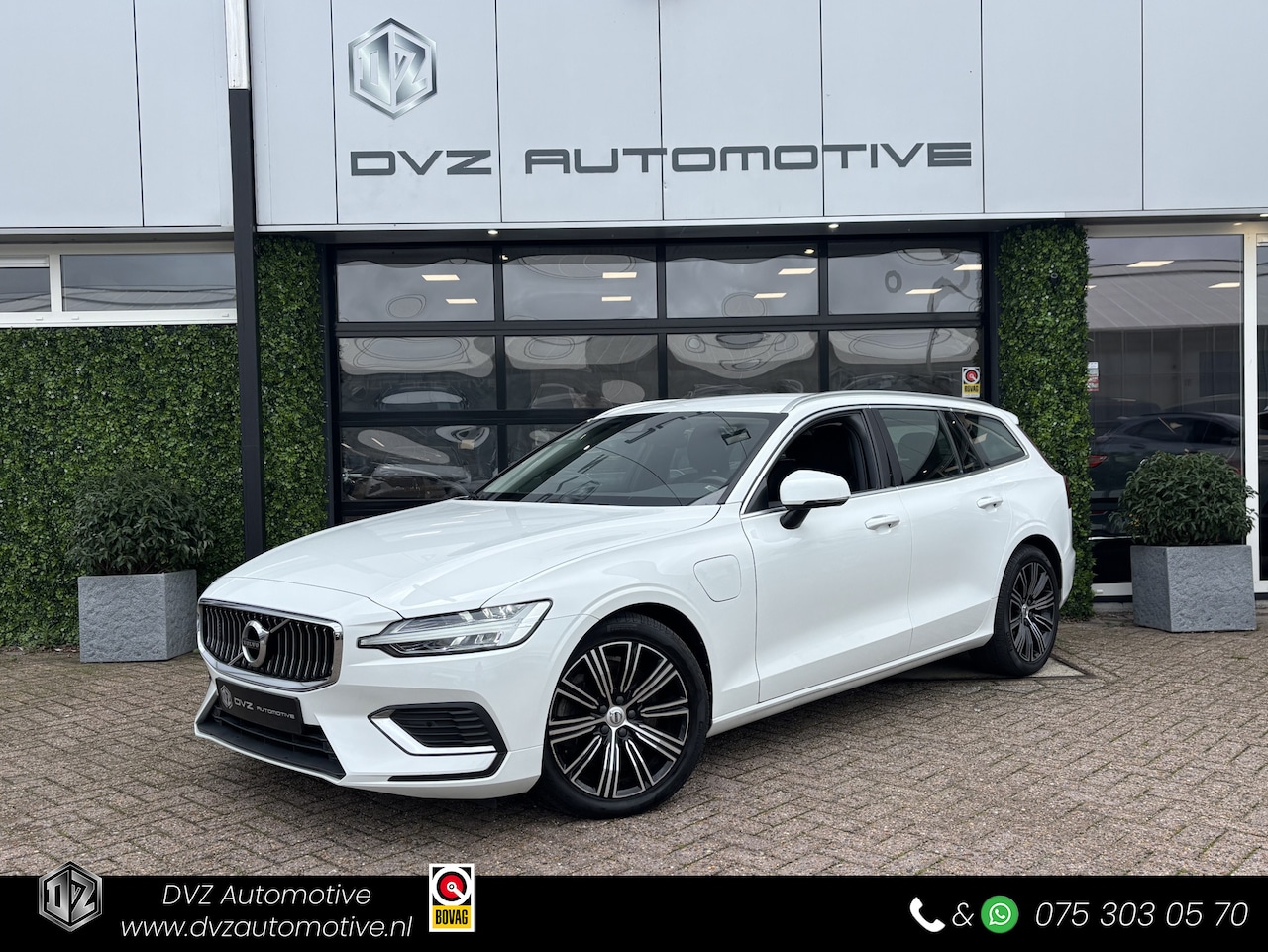 Volvo V60 - 2.0 T8 Recharge AWD Inscription | Camera | Trekhaak | Memory | BTW - AutoWereld.nl