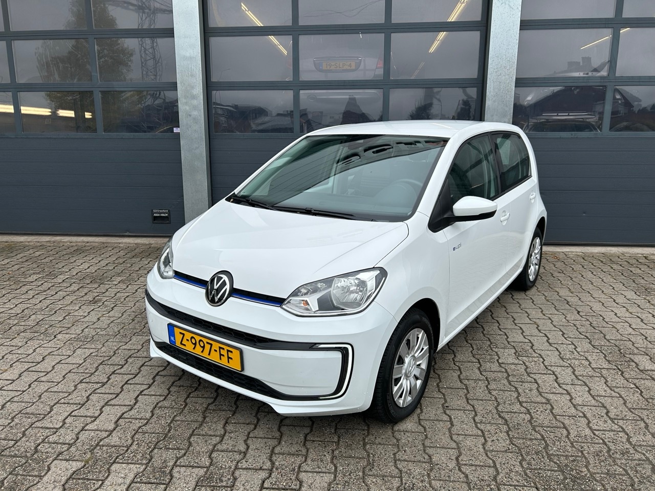 Volkswagen e-Up! - Electric 83pk e-up! - AutoWereld.nl