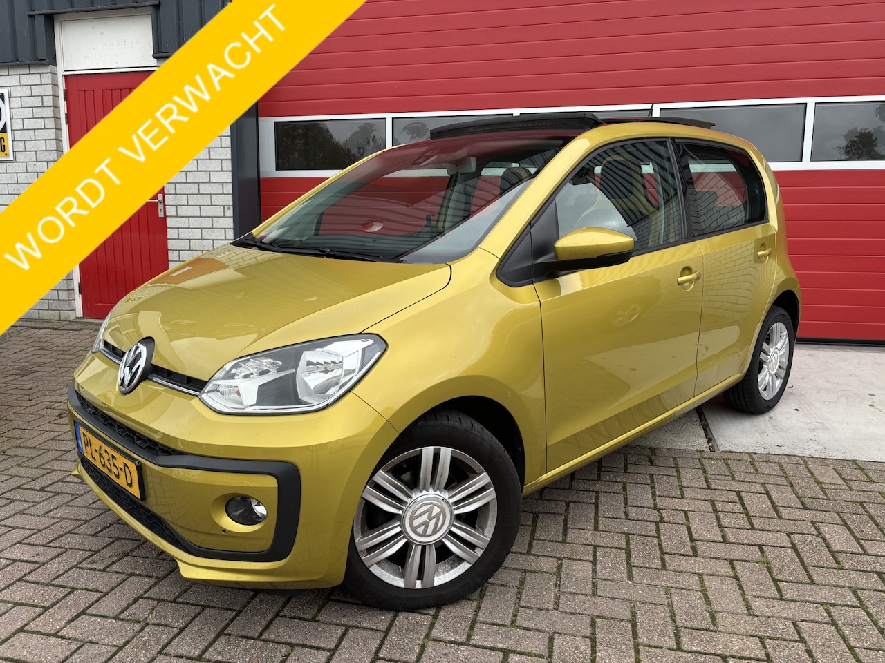 Volkswagen Up! - 1.0 BMT high up! 1STE EIG / PANORAMADAK / STOELVERW / PDC / DAB+ / CLIMA / ELEK RAMEN / NL - AutoWereld.nl