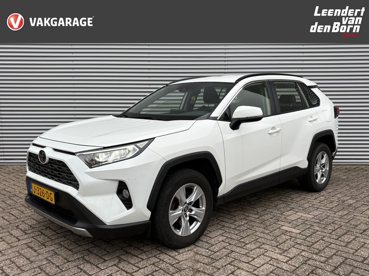 Toyota RAV4 - 2.0 VVT-iE Active AUTOMAAT | Camera | Adaptieve Cruise | Climate Airco | Leder | Apple Car - AutoWereld.nl