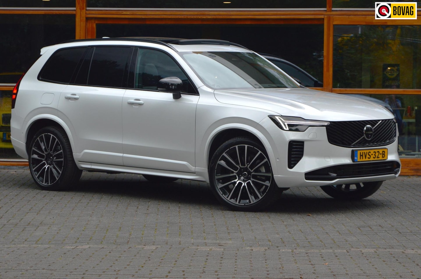 Volvo XC90 - T8 AWD Ultra Dark | Luchtvering | Facelift| Bowers & Wilkins | Geventileerde stoelen | 360 - AutoWereld.nl