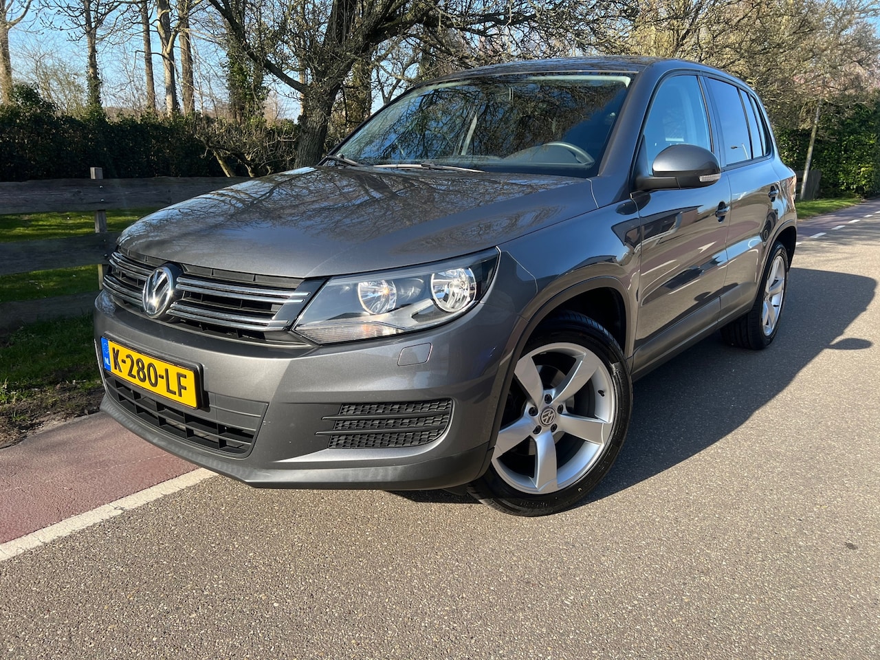 Volkswagen Tiguan - 1.4 TSI Comfort&Design Edition Clima PDC - AutoWereld.nl