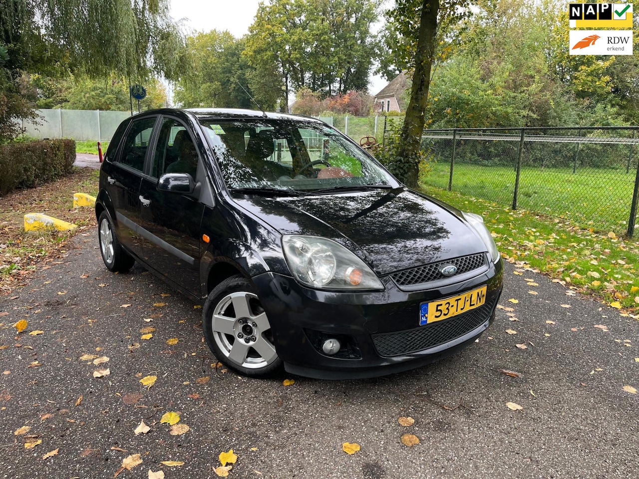 Ford Fiesta - 1.4-16V Futura 5DRS APK 2026 RIJD SUPER CLIMA - AutoWereld.nl