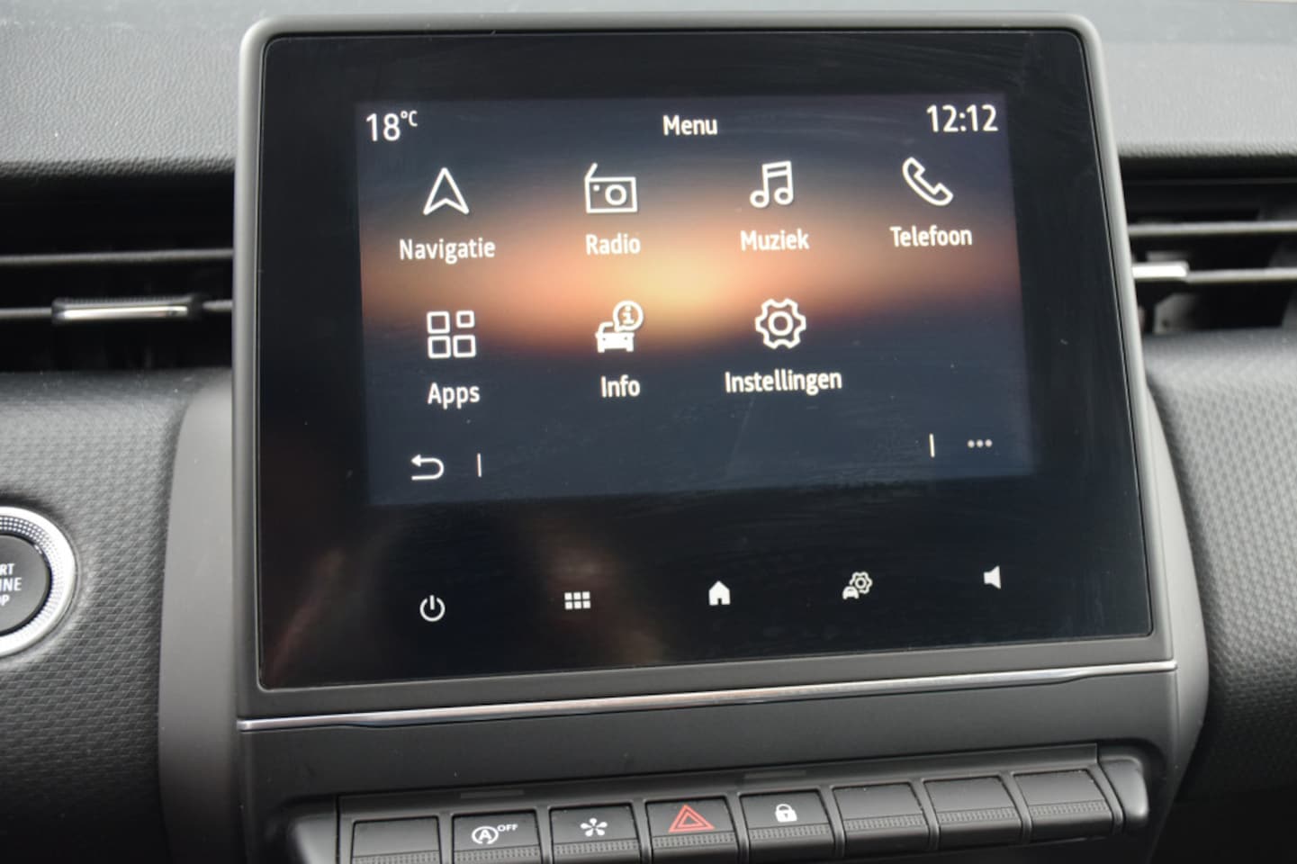 Renault Clio - 1.0 TCe Intens 1.0 TCe Intens, 1e eigenaar, Trekhaak, Half lederen bekleding, Parkeercamera, Parkeerhulp