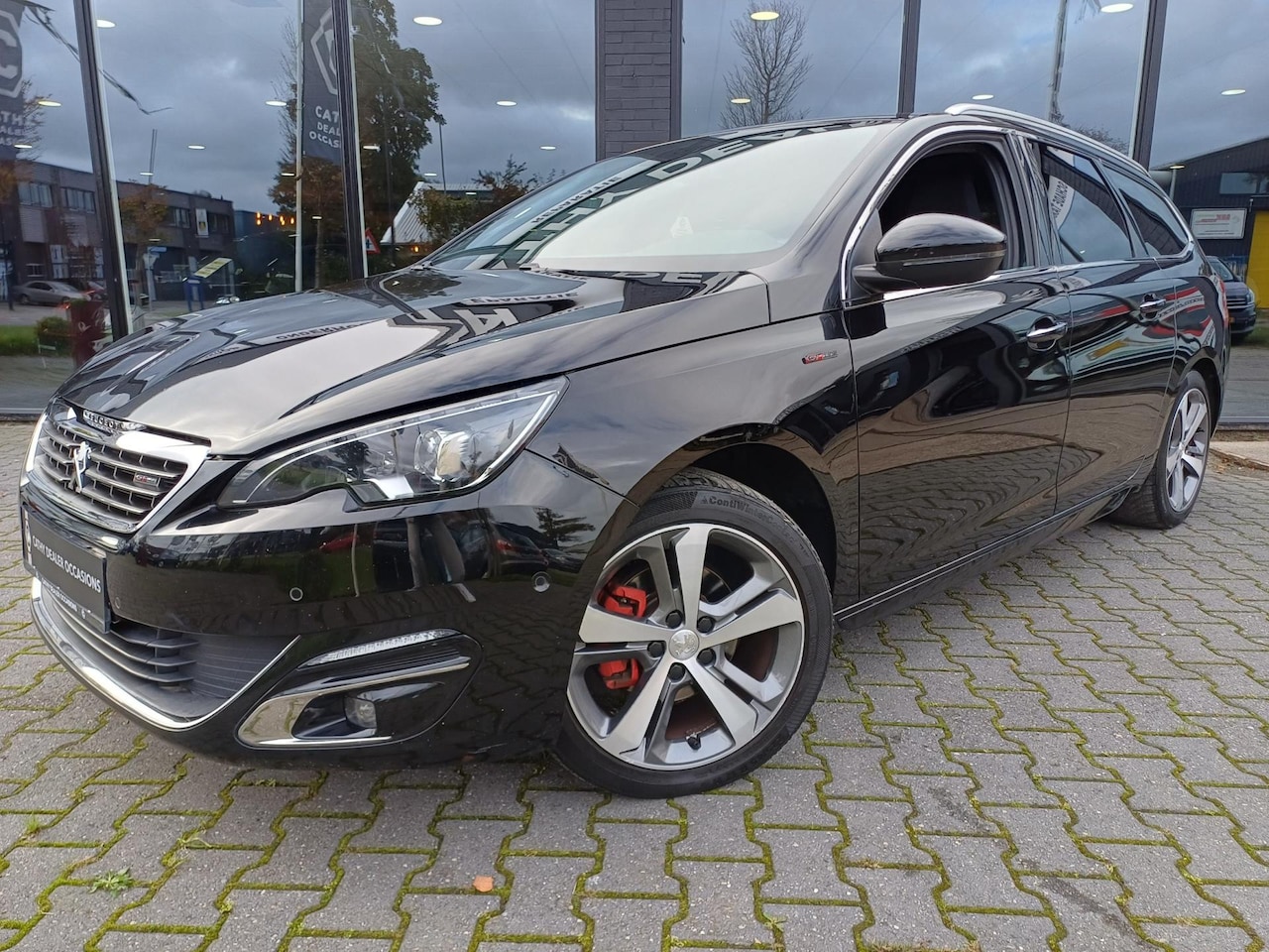 Peugeot 308 SW - 1.2 PureTech GT-line Automaat Massage stoelen Climate Cruise 17"LMV Stoelverwarming NAV - AutoWereld.nl