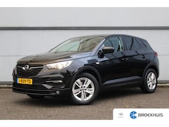 Opel Grandland X - 1.2 Turbo Innovation | Trekhaak | Stoel & Stuur Verwarming | Pdc V+A | Trekhaak | Stoel &