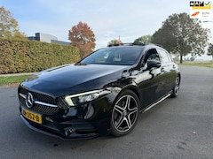 Mercedes-Benz A-klasse - 180 Business Solution AMG Night Upgrade PANO/NAP/CAMERA