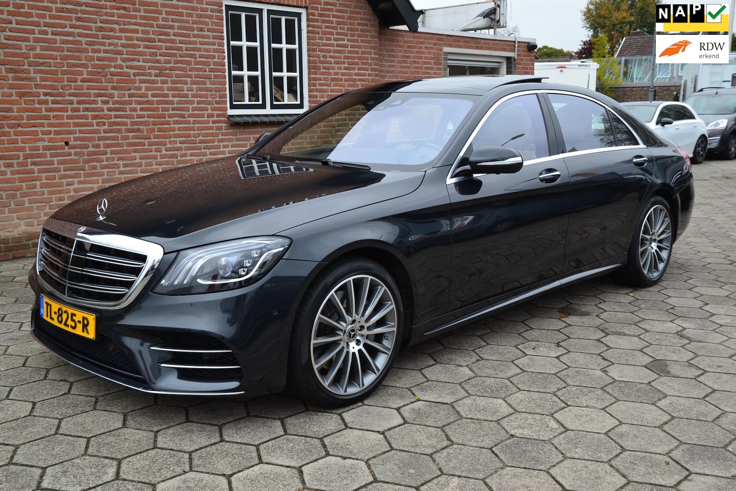 Mercedes-Benz S-klasse - 400d 4Matic Lang Premium Plus - AMG Line - 1e eigenaar - Panoramadak - Leer - Alle denkbar - AutoWereld.nl