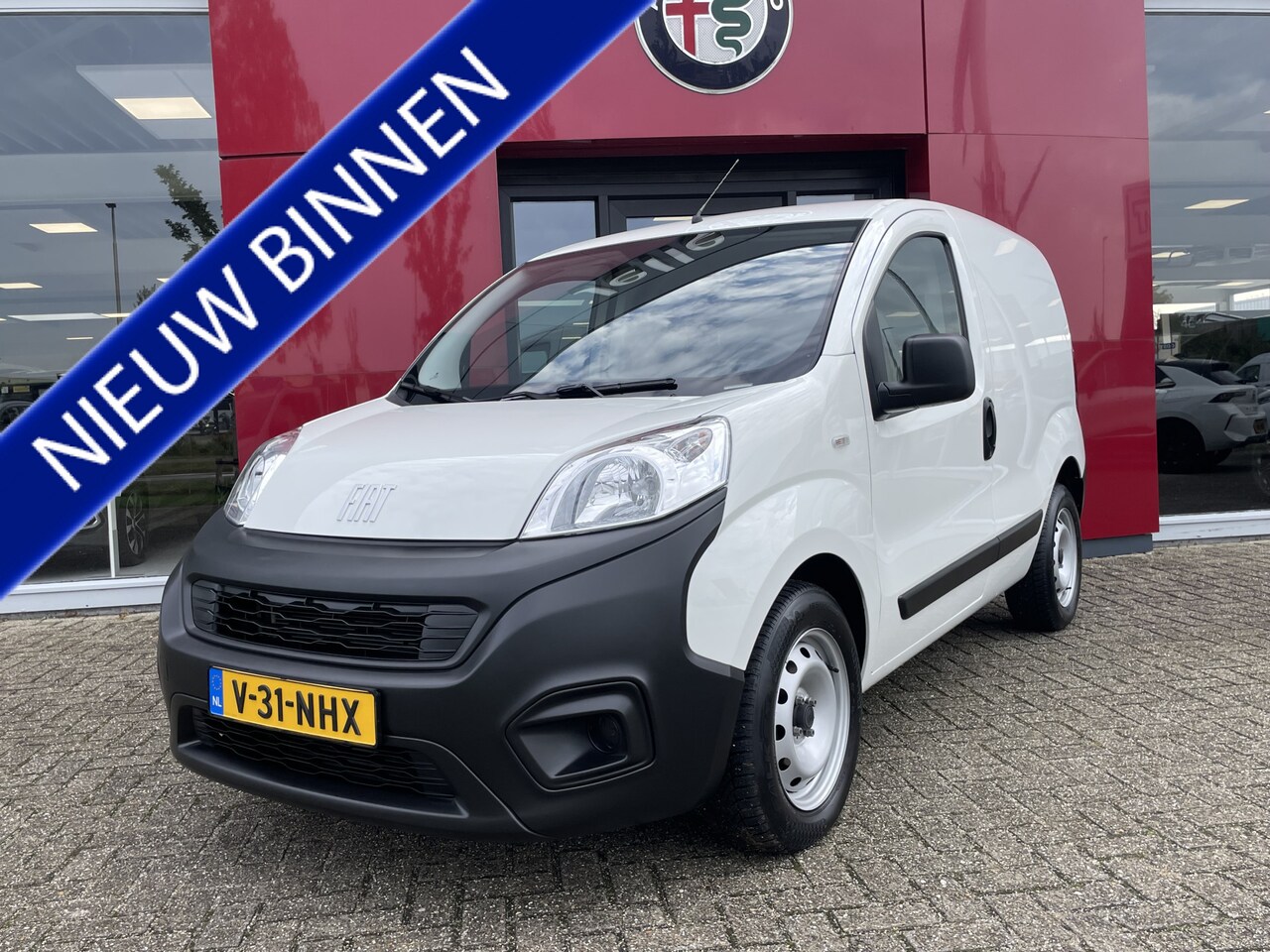 Fiat Fiorino - 1.3 MJ S | Parkeersensoren | Winter en zomerbanden aanwezig - AutoWereld.nl