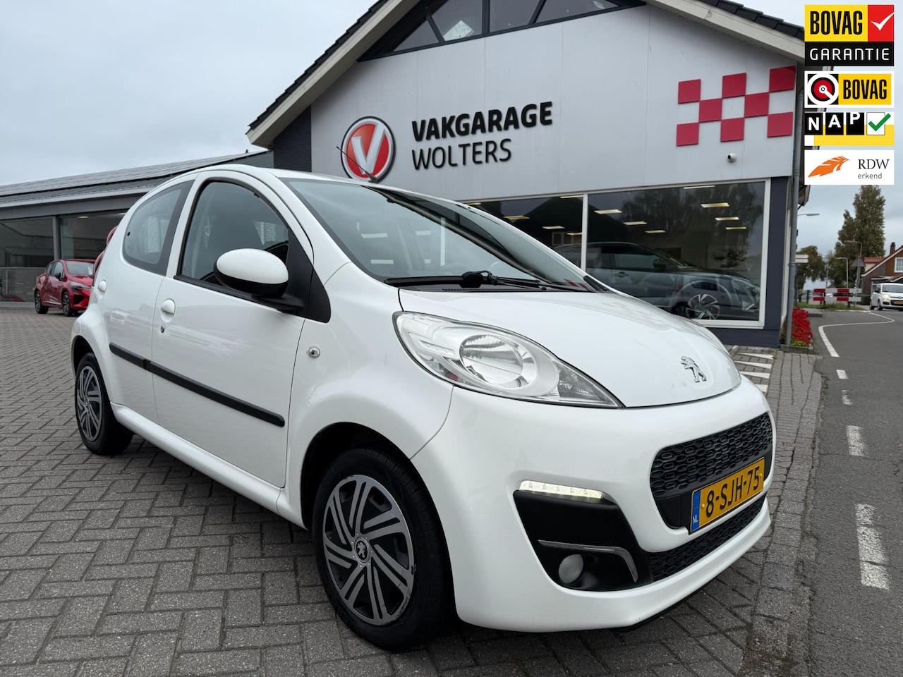 Peugeot 107 - 1.0 Active RIJKLAARPRIJS - AutoWereld.nl