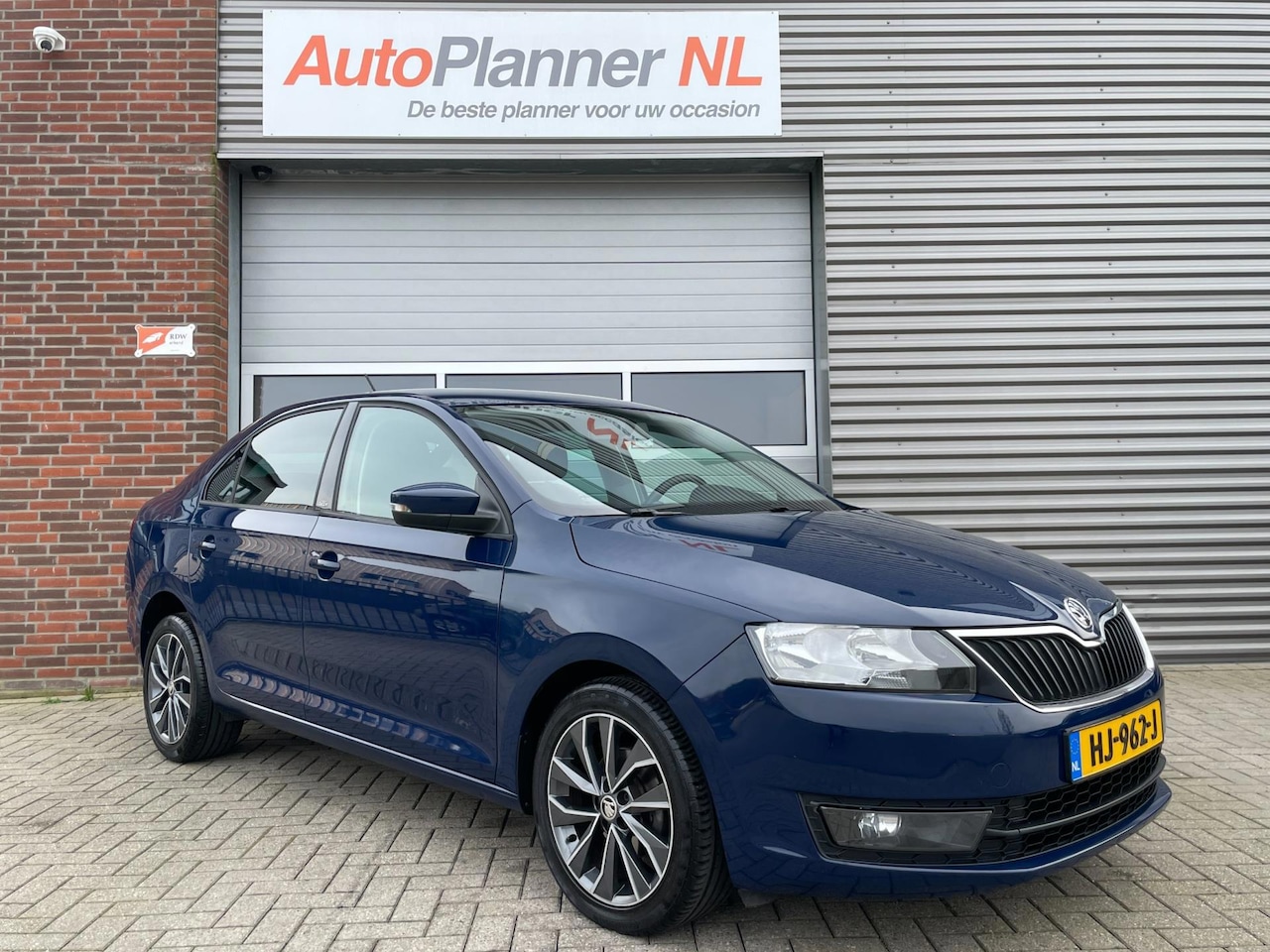 Skoda Rapid - 1.2 TSI Greentech Edition! Cruise! Navi! PDC! - AutoWereld.nl