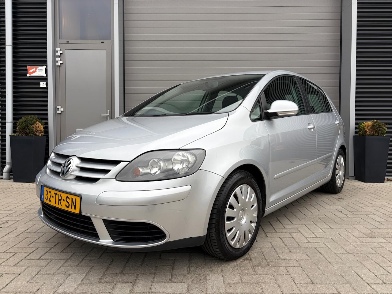 Volkswagen Golf Plus - 1.6 Trendline Business/128.000 NAP/APK/Clima/ - AutoWereld.nl