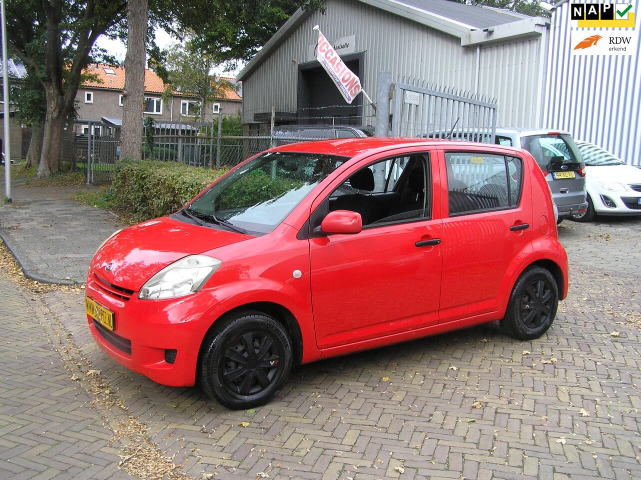 Daihatsu Sirion 2 - 1.0-12V Premium 1.0-12V Premium - AutoWereld.nl