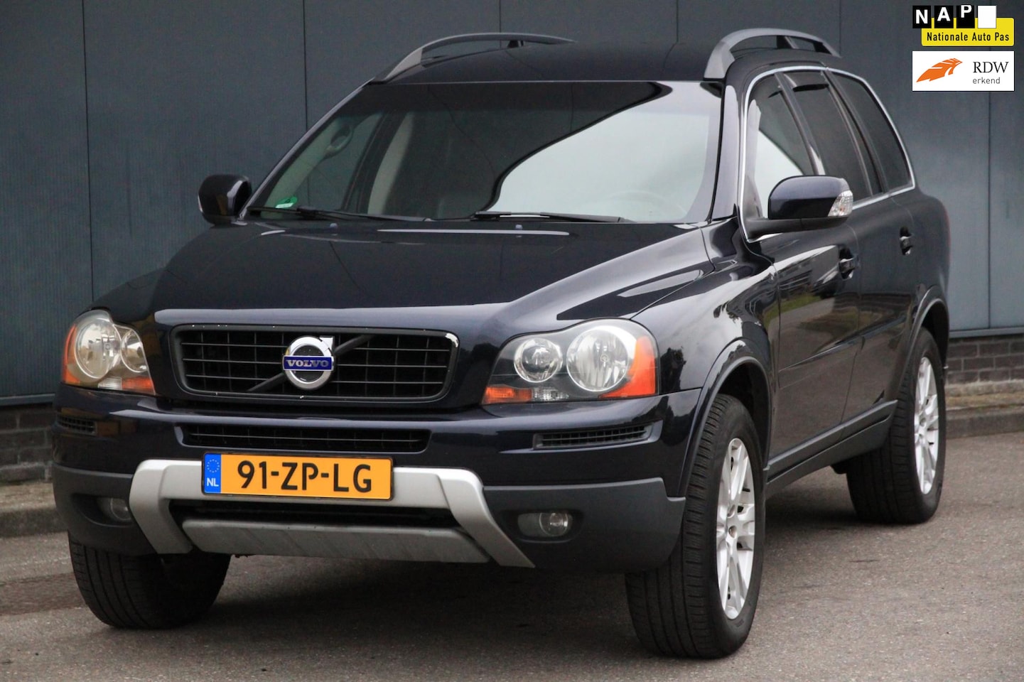 Volvo XC90 - 3.2 Momentum Lpg-G3/7.Pers/Leer/Parkeersensor/Trekhaak - AutoWereld.nl