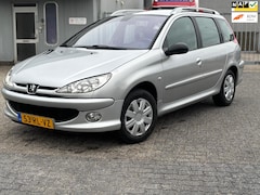 Peugeot 206 SW - 1.6-16V Griffe, AUTOMAAT, Nwe Apk, Airco, Leer, Elek pkt