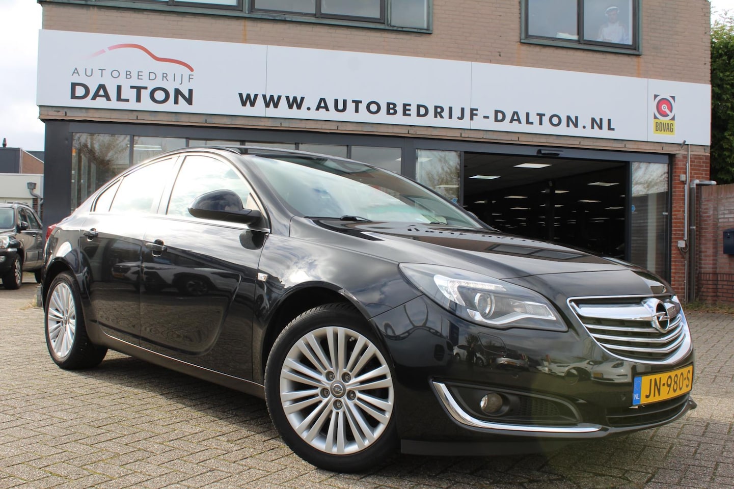 Opel Insignia - 1.4 T Business+ NAVIGATIE / LEER / NAVIGATIE / 18" LM - AutoWereld.nl
