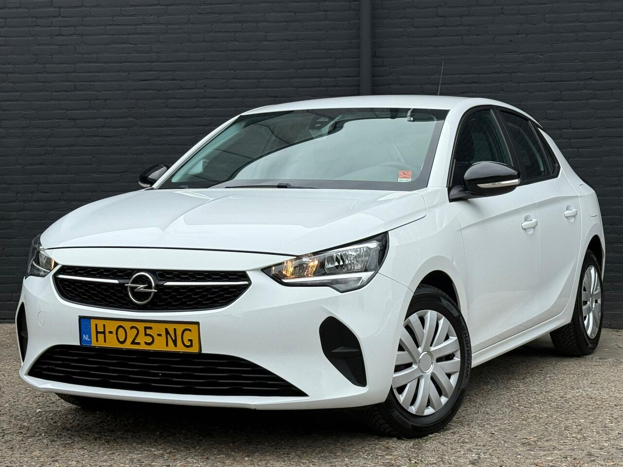 Opel Corsa - 1.2 Edition AIRCO | NAVI | CARPLAY | HILL HOLD | LANE ASSIST | NWE APK - AutoWereld.nl