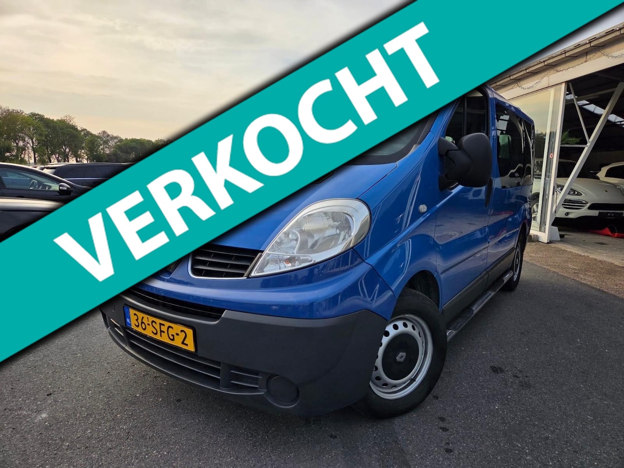 Renault Trafic Passenger - 2.0 dCi T27 COMBI 9P! AIRCO! 2011 - AutoWereld.nl