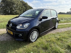 Volkswagen Up! - 1.0 high up BlueMotion. 5 deurs, Navi, airco. Riem verv. Zeer mooi