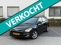 Hyundai i30 CW - 1.6i Dynamic Business NAP AIRCO APK