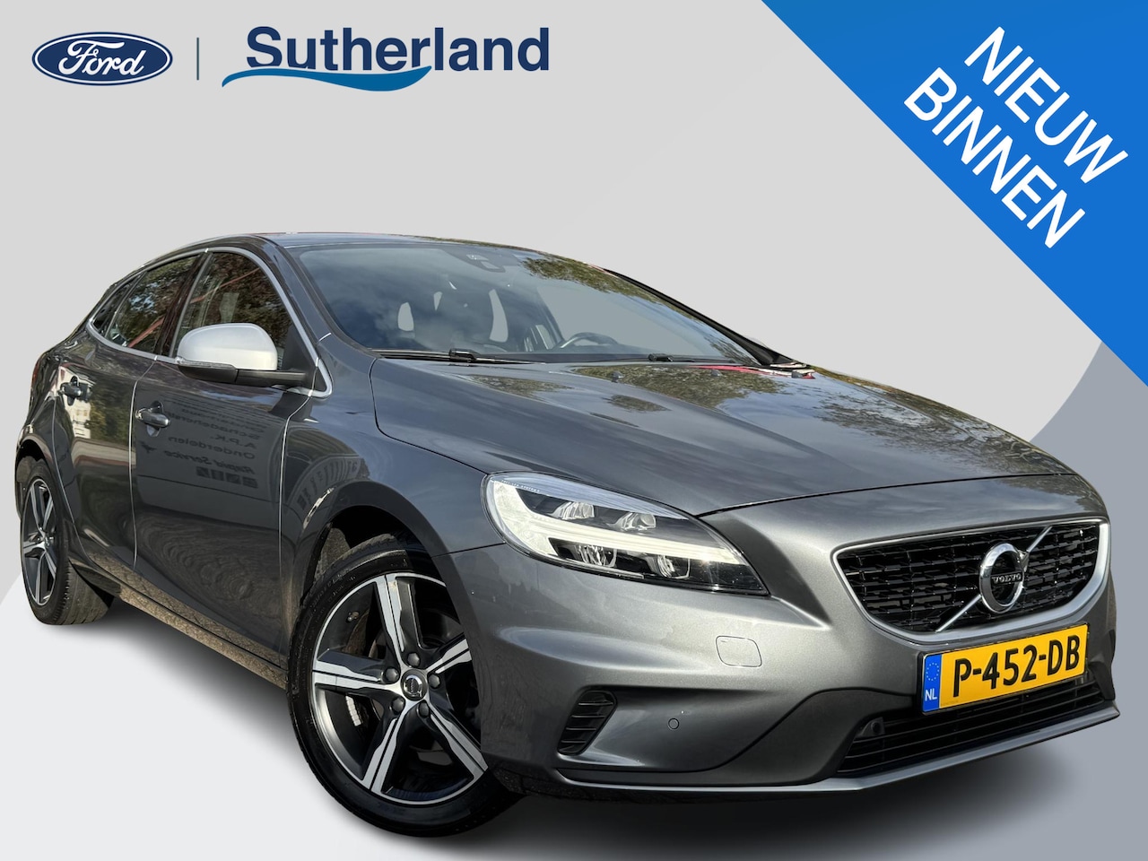 Volvo V40 - 2.0 T3 Edition+ 152pk Stoelverwarming | Full LED | Navigatie | 18 inch | Half leder - AutoWereld.nl