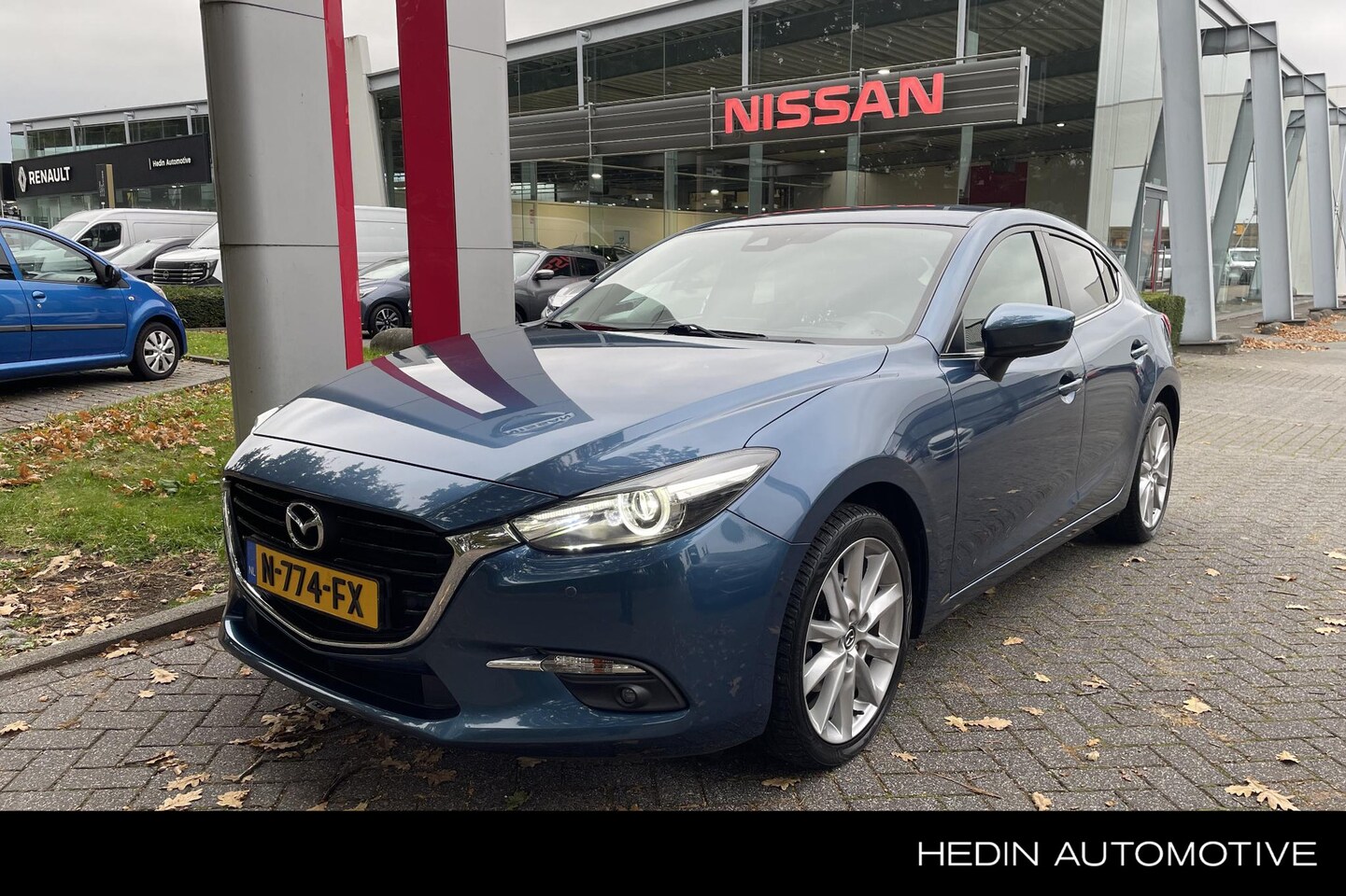 Mazda 3 - 2.0 SkyActiv-G 120 SkyLease+ | NAVIGATIE | BOSE AUDIO | CAMERA | STOEL+STUUR VERWARMING | - AutoWereld.nl