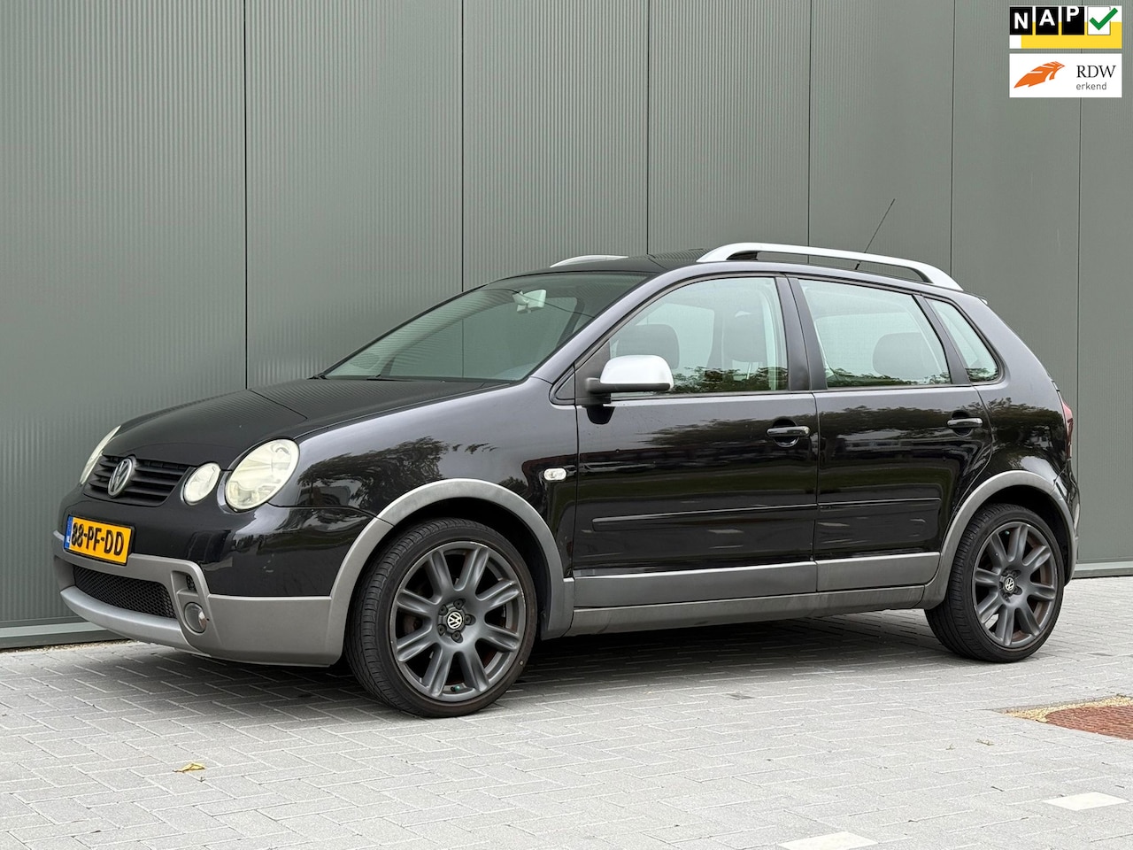Volkswagen Polo - 1.4-16V FUN CROSS POLO PANO/AC/NWE APK/CRUISE POLO CROSS - AutoWereld.nl