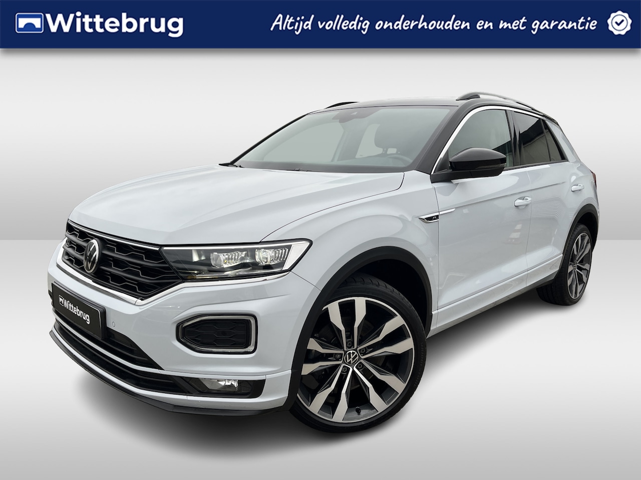 Volkswagen T-Roc - 1.5 TSI 150pk R-Line DSG Automaat Afneembare trekhaak / Navigatie / R-Line in-en exterieur - AutoWereld.nl
