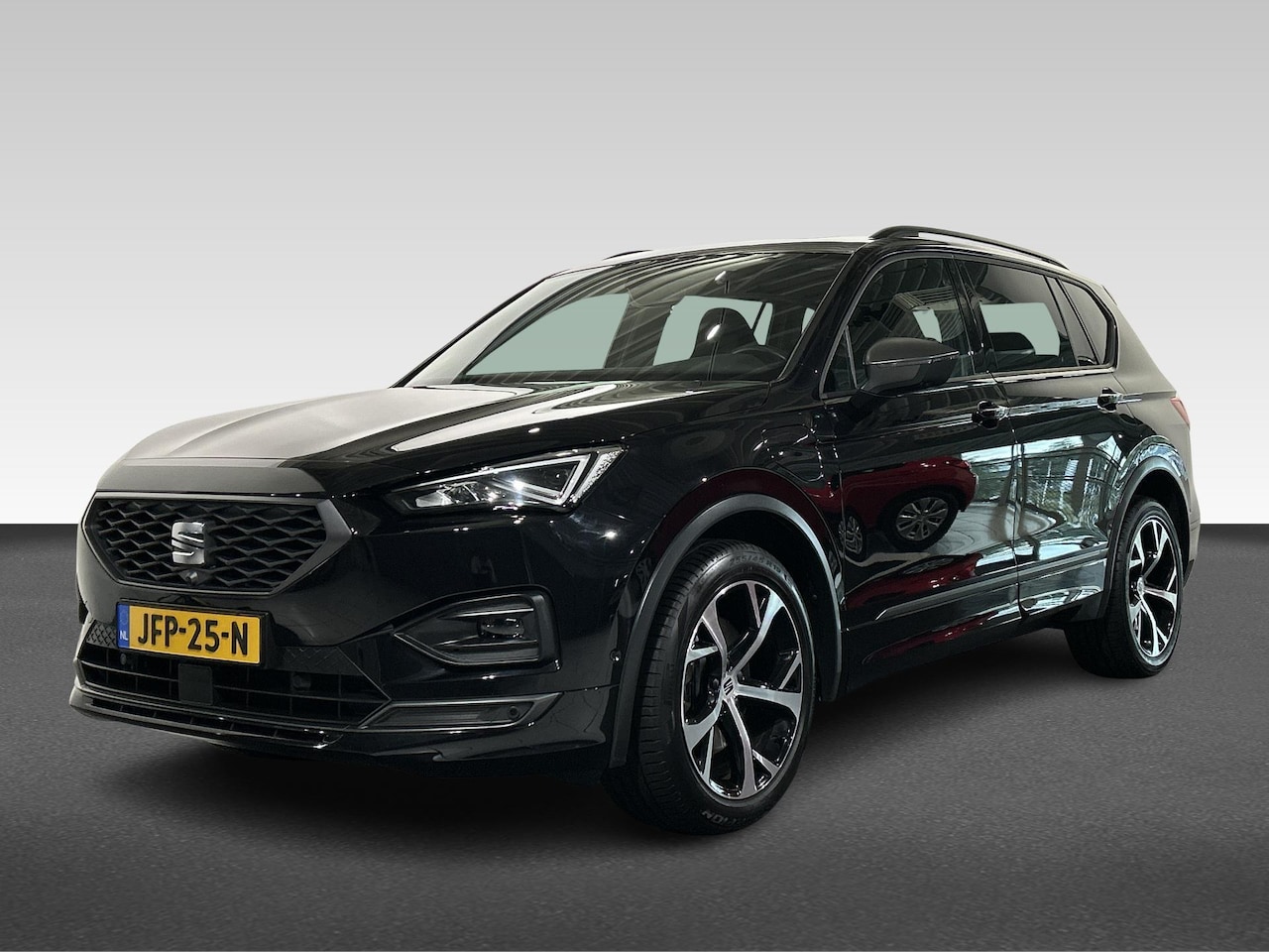 SEAT Tarraco - 1.4 TSI e-Hybrid PHEV 245PK AUTOMAAT FR PANO VIRTUAL TREKHAAK WINTERPACK - AutoWereld.nl