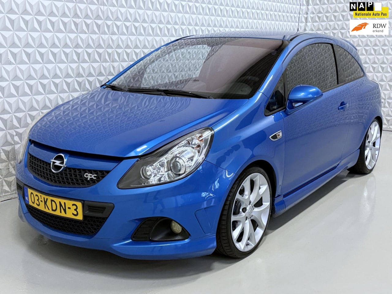 Opel Corsa - 1.6-16V T OPC met RECARO LEDER / 161.000km (2009) - AutoWereld.nl