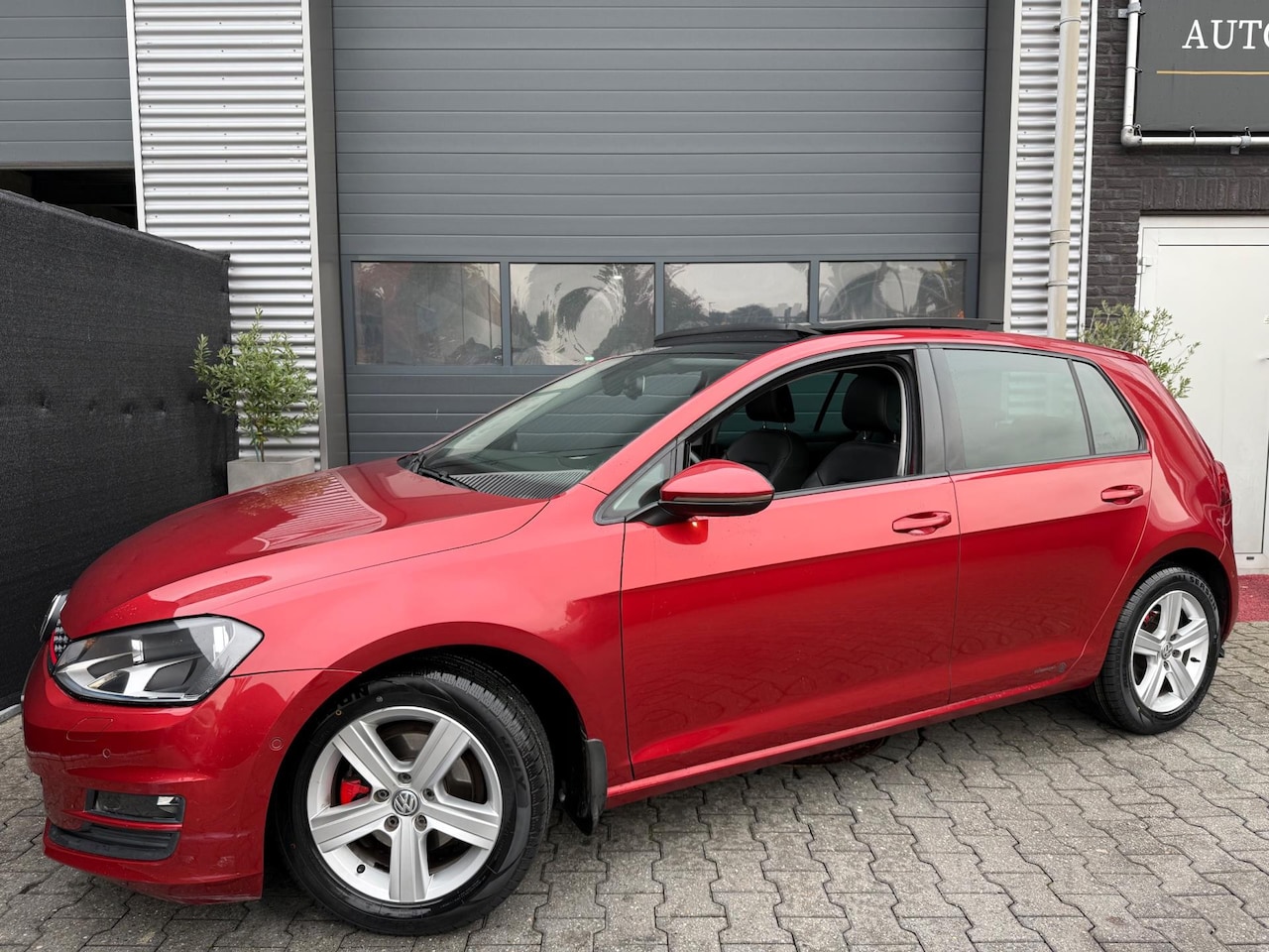 Volkswagen Golf - 1.2 TSI |GTI-Look | Pano | Kachelstand - AutoWereld.nl