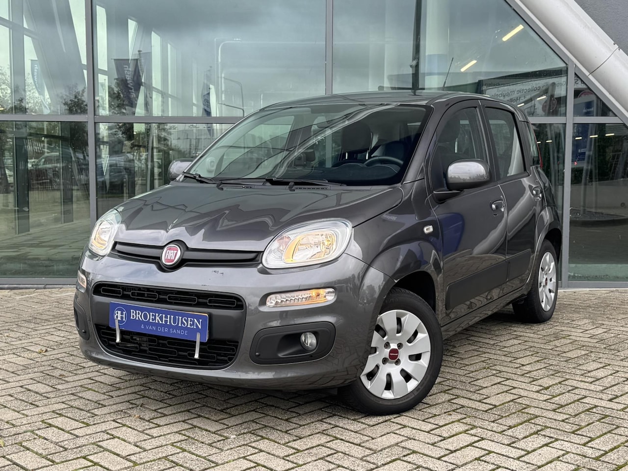 Fiat Panda - 0.9 TwinAir Lounge Automaat / Trekhaak / Airco - AutoWereld.nl