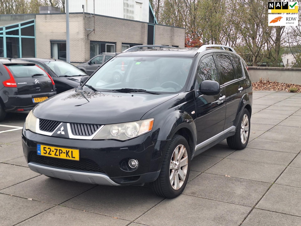 Mitsubishi Outlander - €5250,-2.4 Instyle Automaat 7 Pers 4X4 - AutoWereld.nl