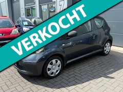 Toyota Aygo - 1.0 1e EIG | LAGE KM | GOED ONDERHOUDEN | APK | NAP |