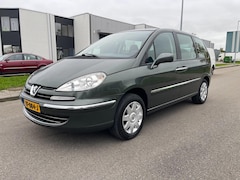 Peugeot 807 - 2.0 ST
