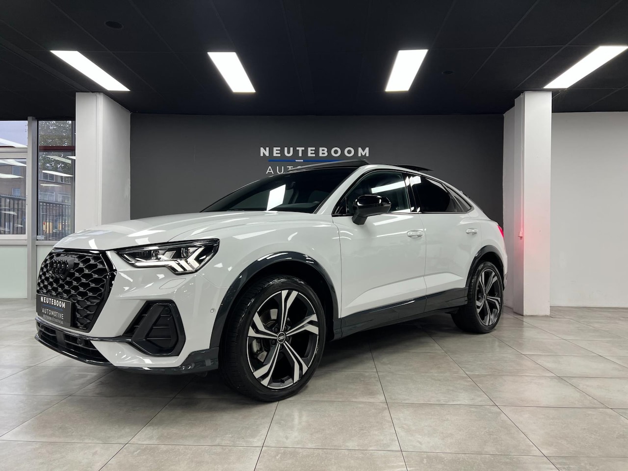 Audi Q3 Sportback - 35 TFSI S-LINE| PANO |Matrix | CAM |SFEERV - AutoWereld.nl