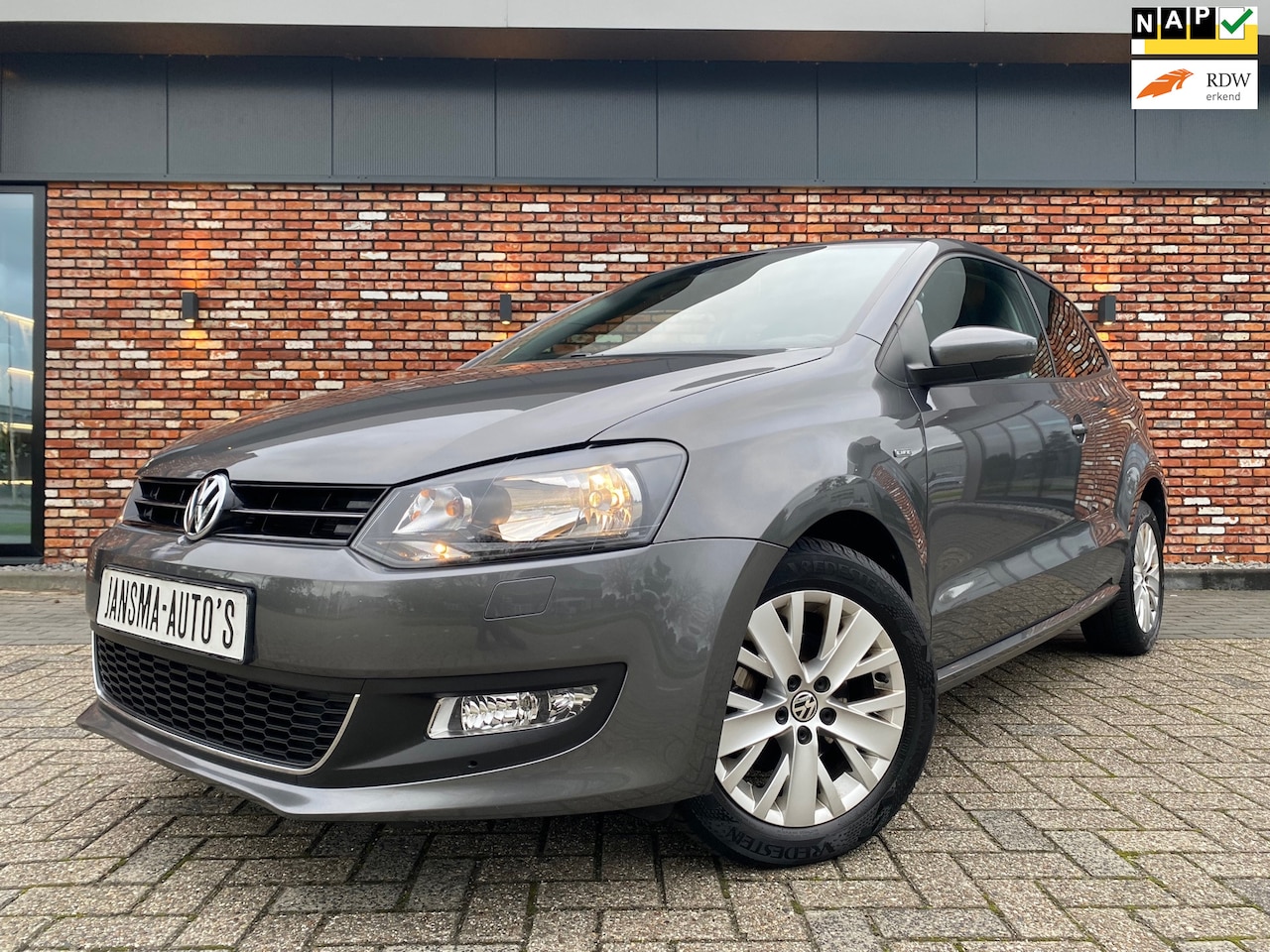 Volkswagen Polo - 1.2 TSI Life Uitv Cruise Clima Stoelverw Zeer Netjes! - AutoWereld.nl