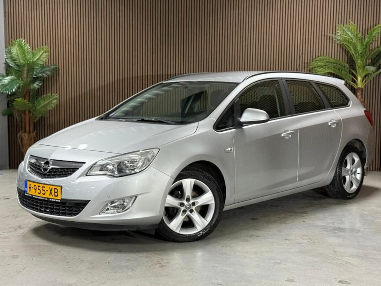 Opel Astra Sports Tourer - 1.4 Turbo Sport 1.4 Turbo Sport - AutoWereld.nl
