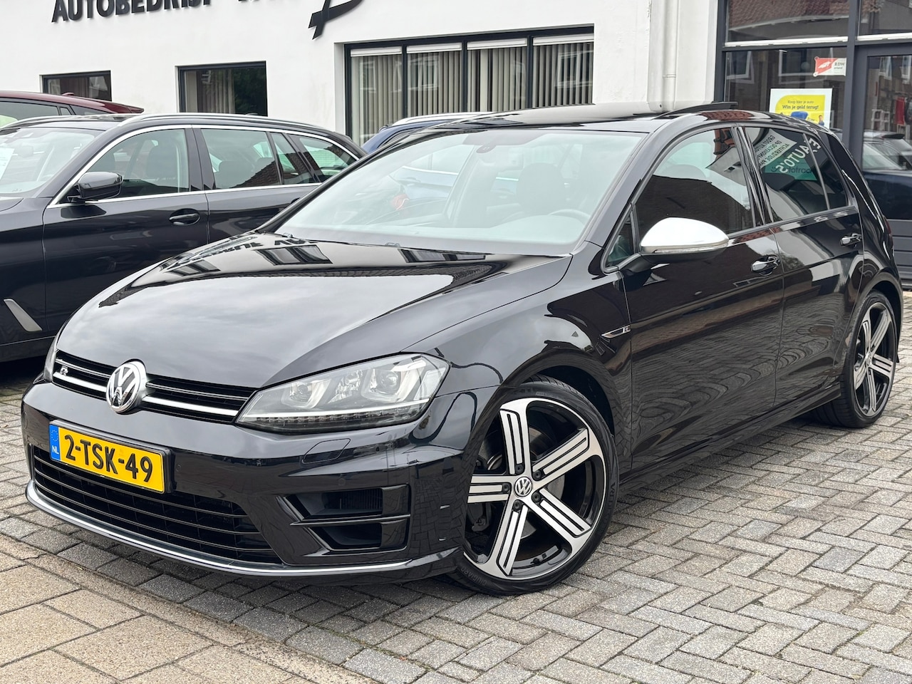 Volkswagen Golf - 2.0 TSI R 4MOTION 2.0 TSI R 4Motion, NAP, Schuif/kanteldak, Lederen bekleding, Stoelverwarming, Achteruitrij - AutoWereld.nl