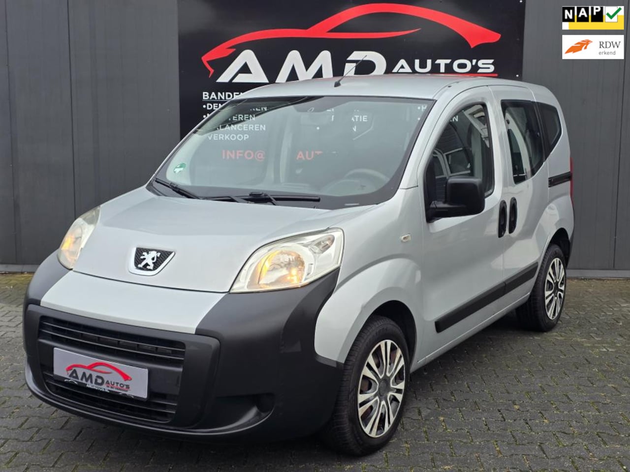 Peugeot Bipper Tepee - 1.4i 1.4i - AutoWereld.nl
