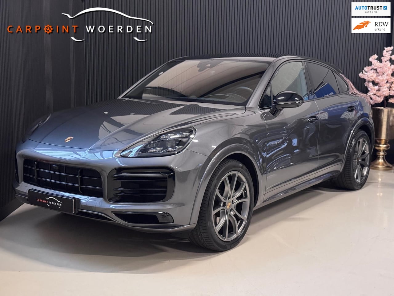 Porsche Cayenne Coupé - 3.0 E-Hybrid | ORG. NL | SPORT DESIGN | PANORAMA | TREKHAAK - AutoWereld.nl