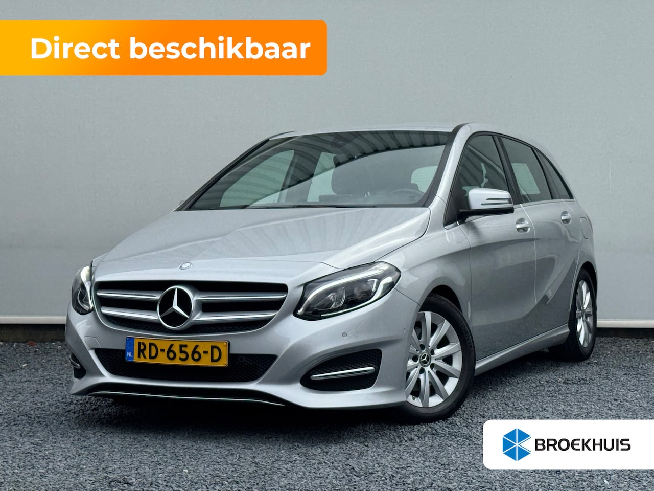Mercedes-Benz B-klasse - 180 Business Solution 122PK AUT | Achteruitrijcamera | Stoelverwarming | Afneembare Trekha - AutoWereld.nl