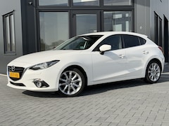 Mazda 3 - 3 2.0 HP GT-M Bose | Trekhaak afk. | verw. stoelen | Nwe APK