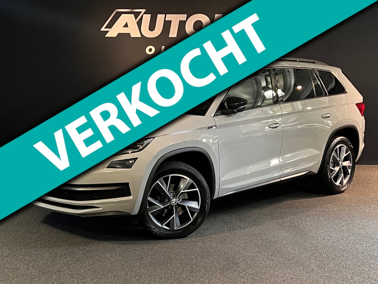 Skoda Kodiaq - 1.5 TSI Ambition 7Persoons SportLine Pano/ Camera/ Carplay/ ACC/ Nardo/ Trekhaak/ 19" - AutoWereld.nl